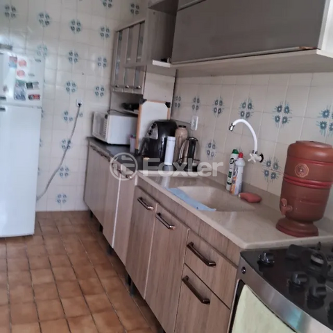 Image 4 - 854452