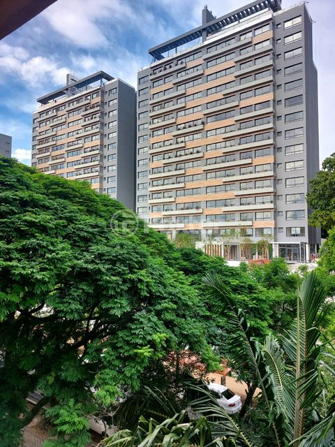 Image 15 - 854491