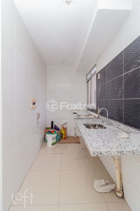 Image 6 - 854624