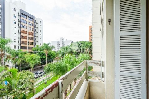 Image 4 - 854653
