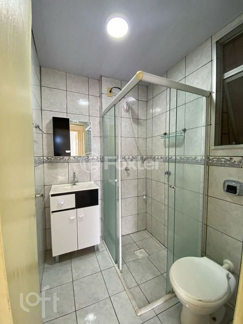 Image 11 - 854678