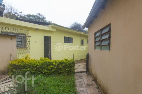 Image 9 - 854682