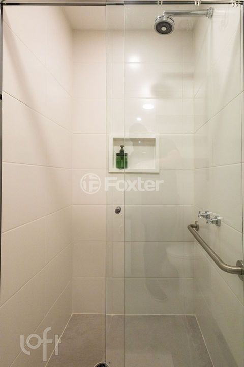 Image 7 - 854759
