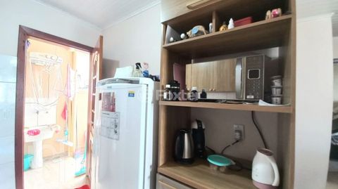 Image 7 - 854785