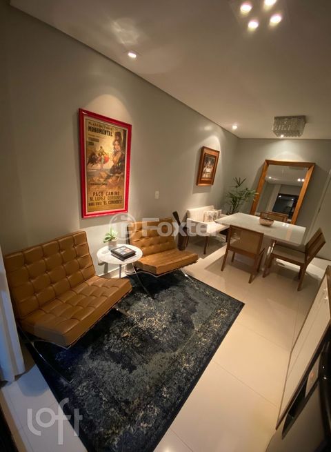 Image 1 - 854817