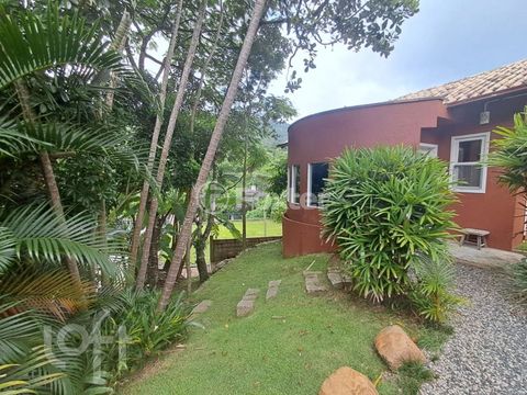 Image 8 - 854968