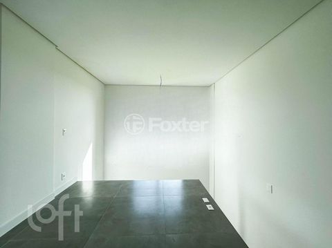 Image 5 - 855018