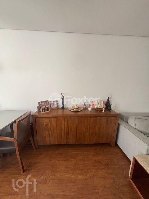 Image 5 - 855057