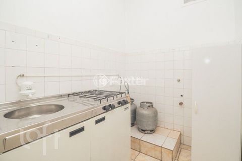 Image 3 - 855099