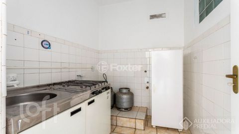 Image 7 - 855099