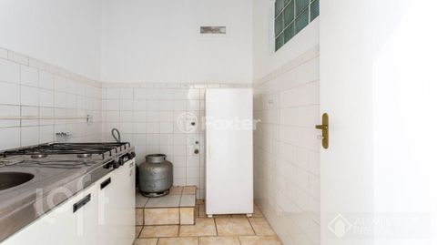 Image 8 - 855099