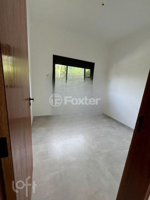 Image 7 - 855102