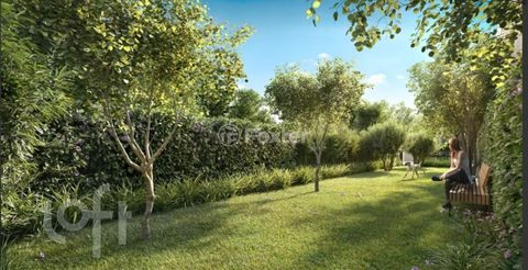 Image 5 - 855122