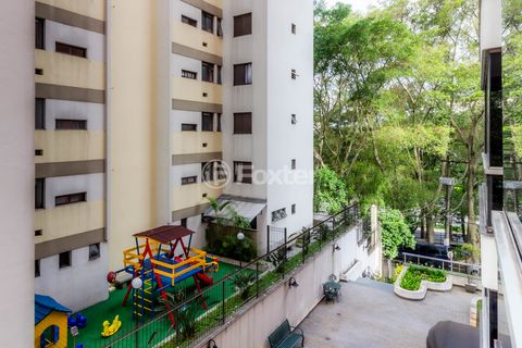 Image 8 - 855175