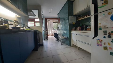Image 3 - 855220