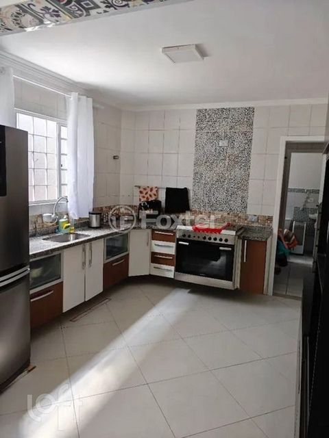 Image 3 - 855300