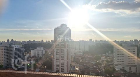 Image 16 - 855305