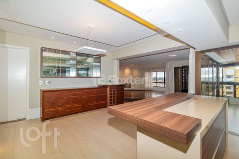 Image 9 - 855319
