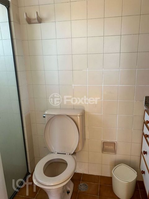 Image 7 - 855327