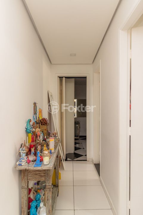 Image 11 - 855386