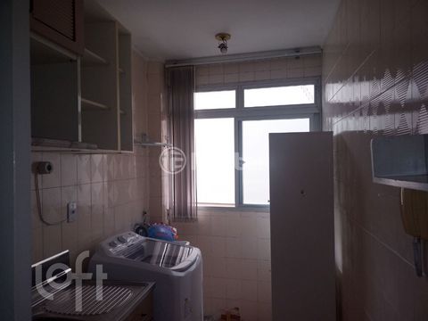 Image 7 - 855395