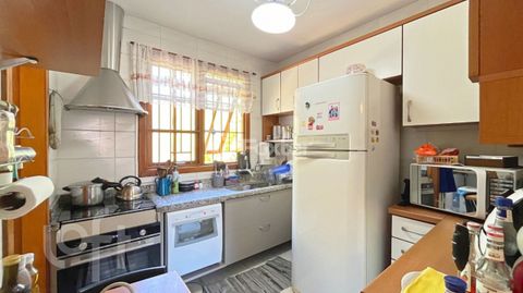 Image 8 - 855400