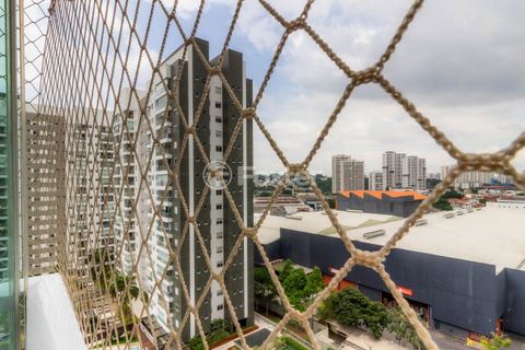 Image 11 - 855404
