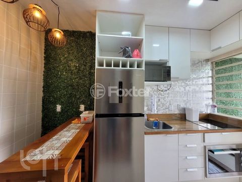 Image 6 - 855406