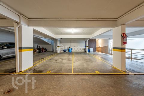 Image 9 - 855552