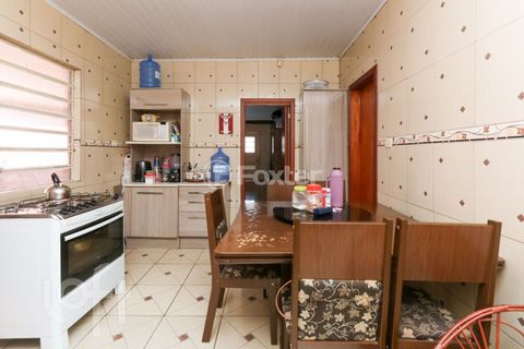 Image 19 - 855671