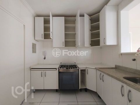 Image 7 - 855735