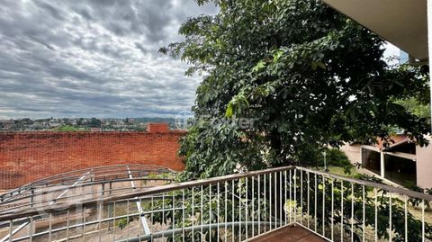 Image 10 - 855738