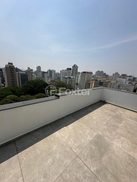 Image 6 - 855811