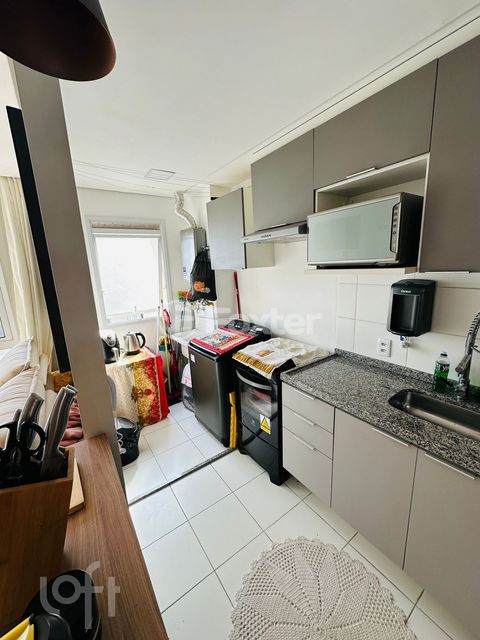 Image 7 - 855823