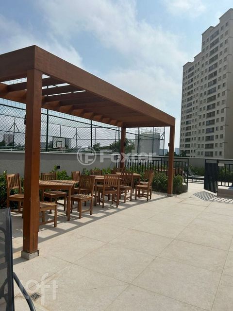 Image 10 - 855898