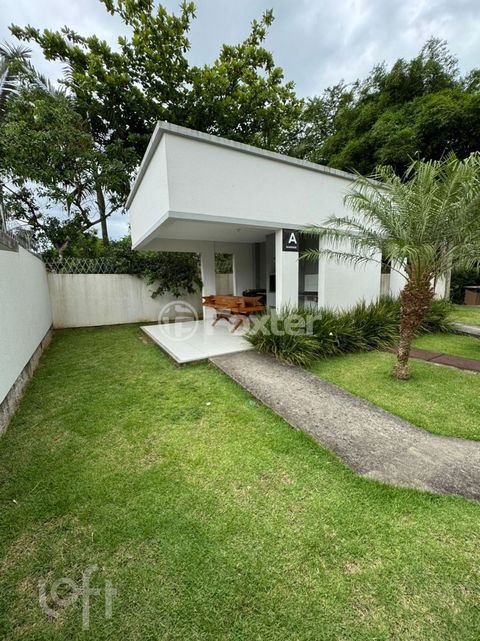 Image 9 - 855954
