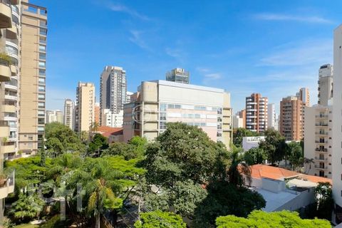 Image 8 - 856086