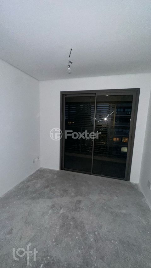 Image 5 - 856192