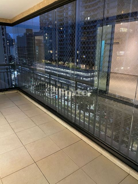 Image 2 - 856200