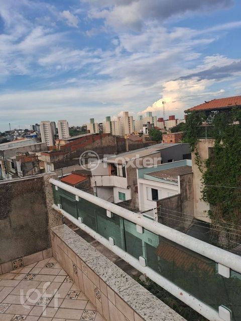 Image 16 - 856205
