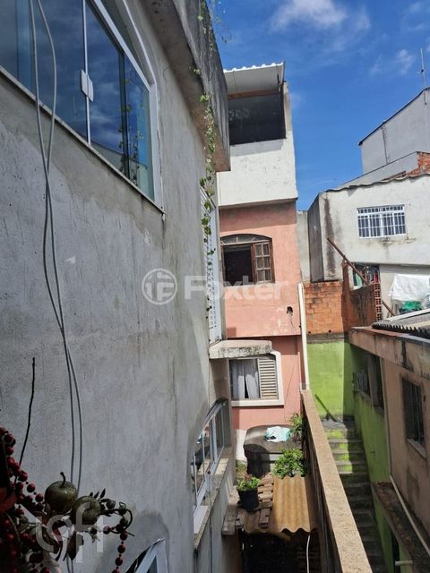 Image 9 - 856205