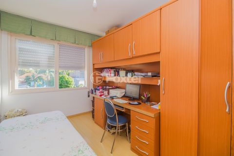 Image 10 - 856263