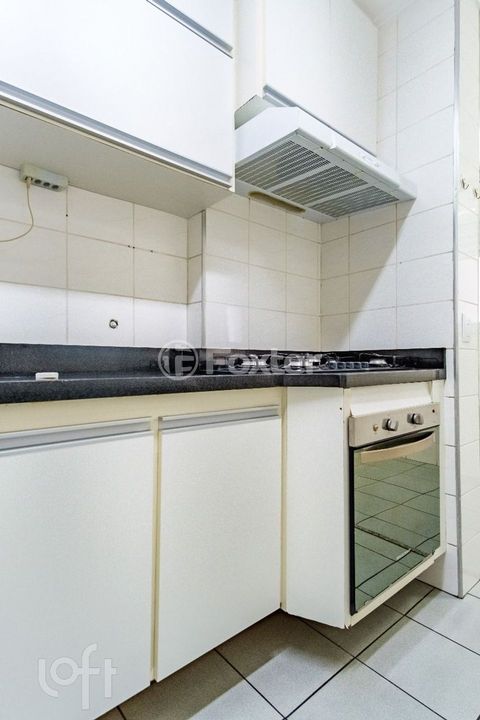 Image 3 - 856294