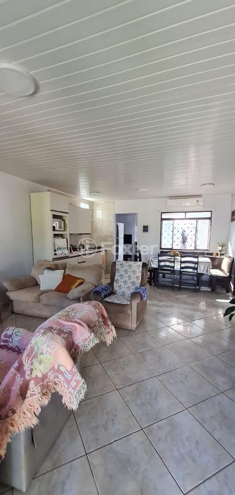 Image 3 - 856349