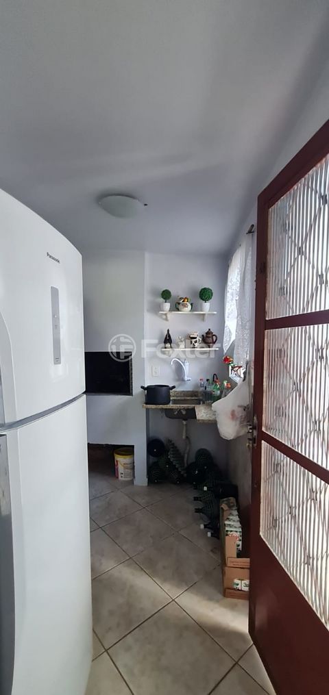 Image 6 - 856349