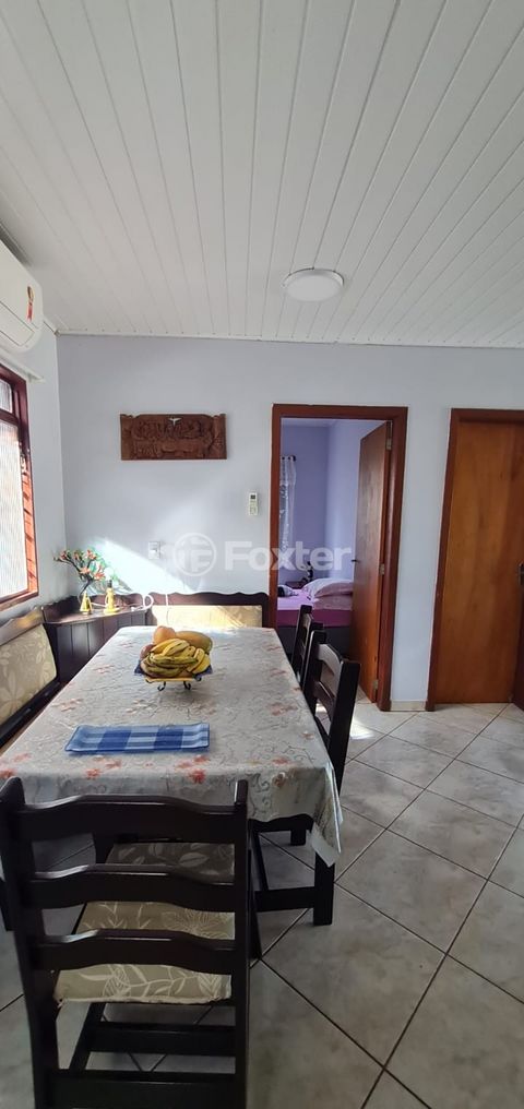 Image 7 - 856349
