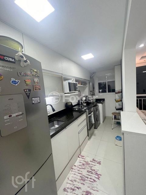 Image 9 - 856370