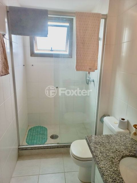 Image 8 - 856441