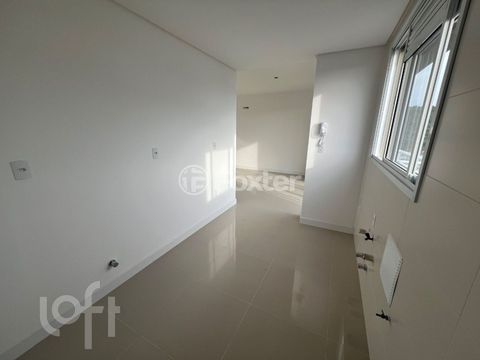 Image 7 - 856490
