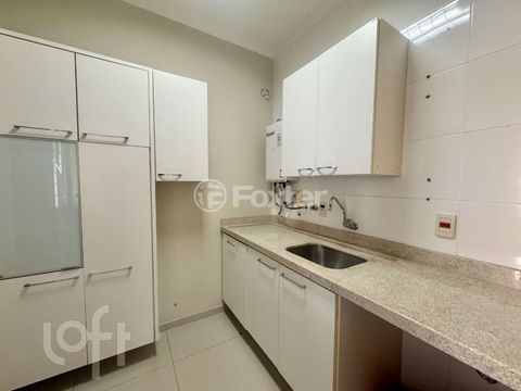 Image 9 - 856512